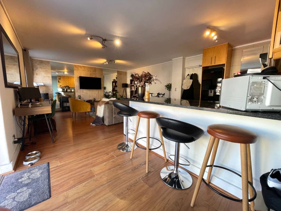 To Let 1 Bedroom Property for Rent in Three Anchor Bay Western Cape